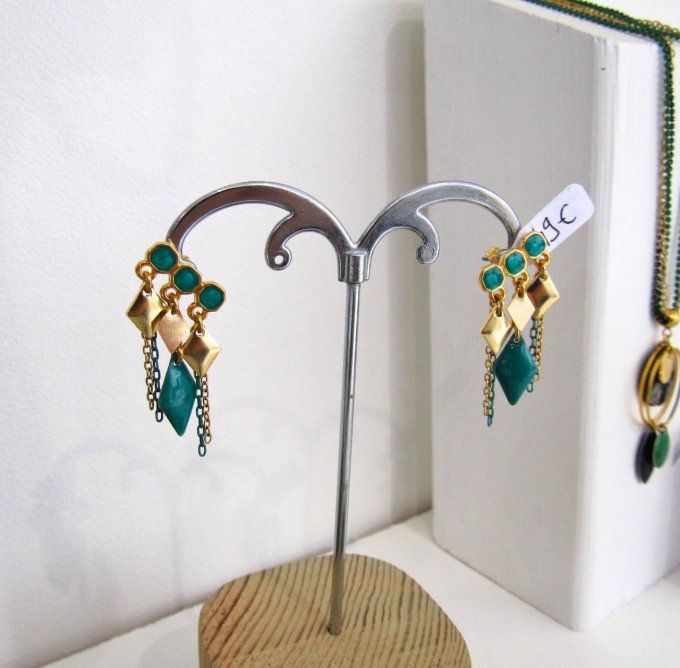 BOUCLES BEGUM VERTES