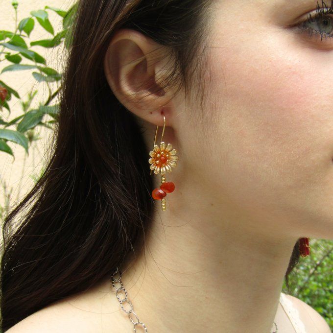 BOUCLES GERBERA CORNALINE 