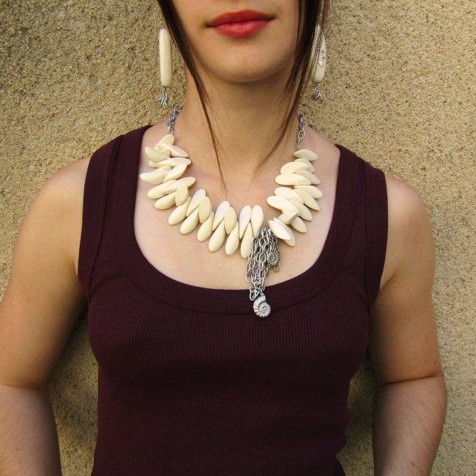 COLLIER PLASTRON NAUTILUS