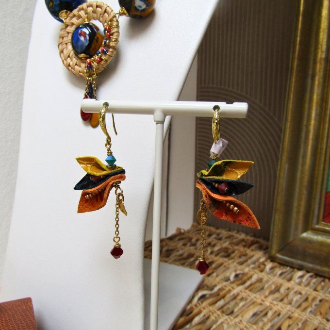 BOUCLES ANCOLIE BLEU ORANGE JAUNE