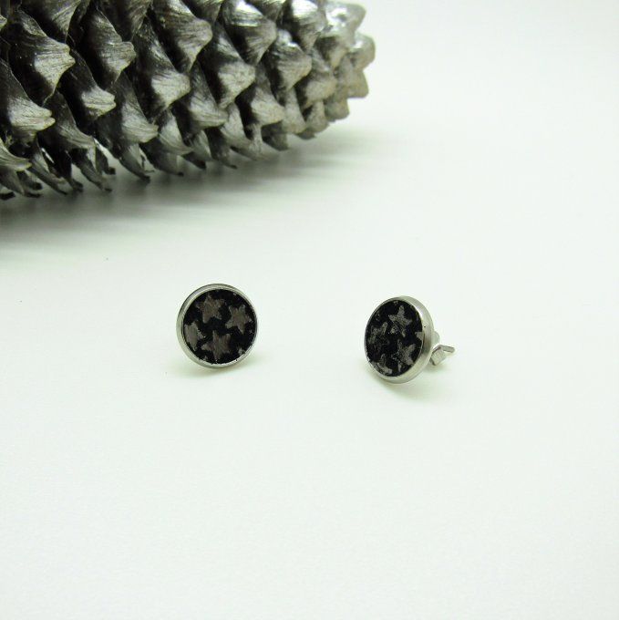 PUCES D'OREILLES NOIR ETOILES