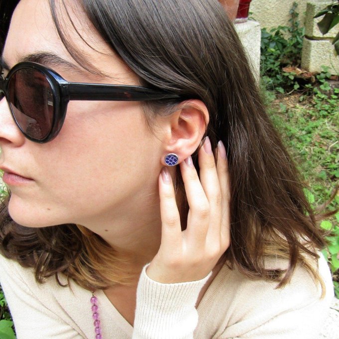 PUCES D'OREILLES VERT GAZON