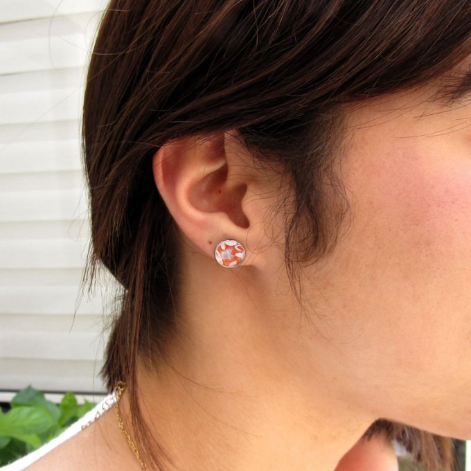 PUCES D'OREILLES FEUILLAGE