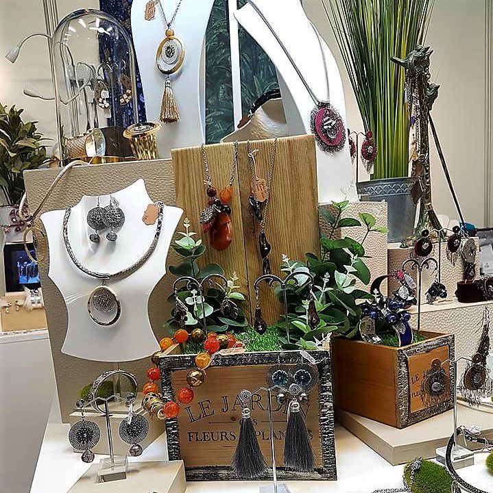 EXPOSITIONS ET SALONS EXPOSITIONS ET SALONS